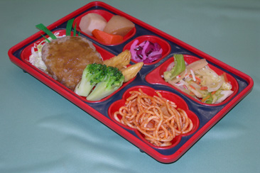 焼き魚と鶏唐ポテトサラダ（ごはん付き）