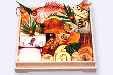 お料理詰め合わせ　※写真は8,200円（鯛・海老・鶏照り焼き・貝の壺焼き・千草焼・豚角煮・八幡巻・牛蒡穴子巻その他）